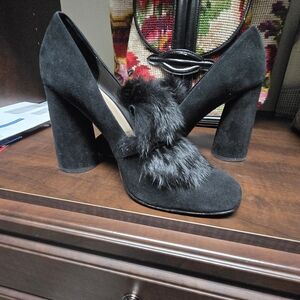 Donald J. Pliner Black Heels with Fur Detail